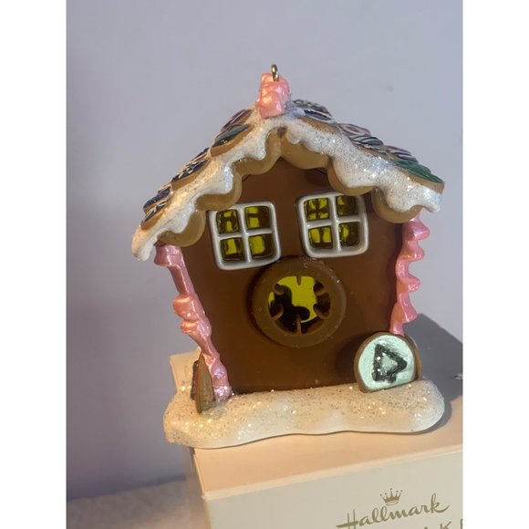 Hallmark Keepsake Bake Shop ornament 2007 - Picture 5 of 11